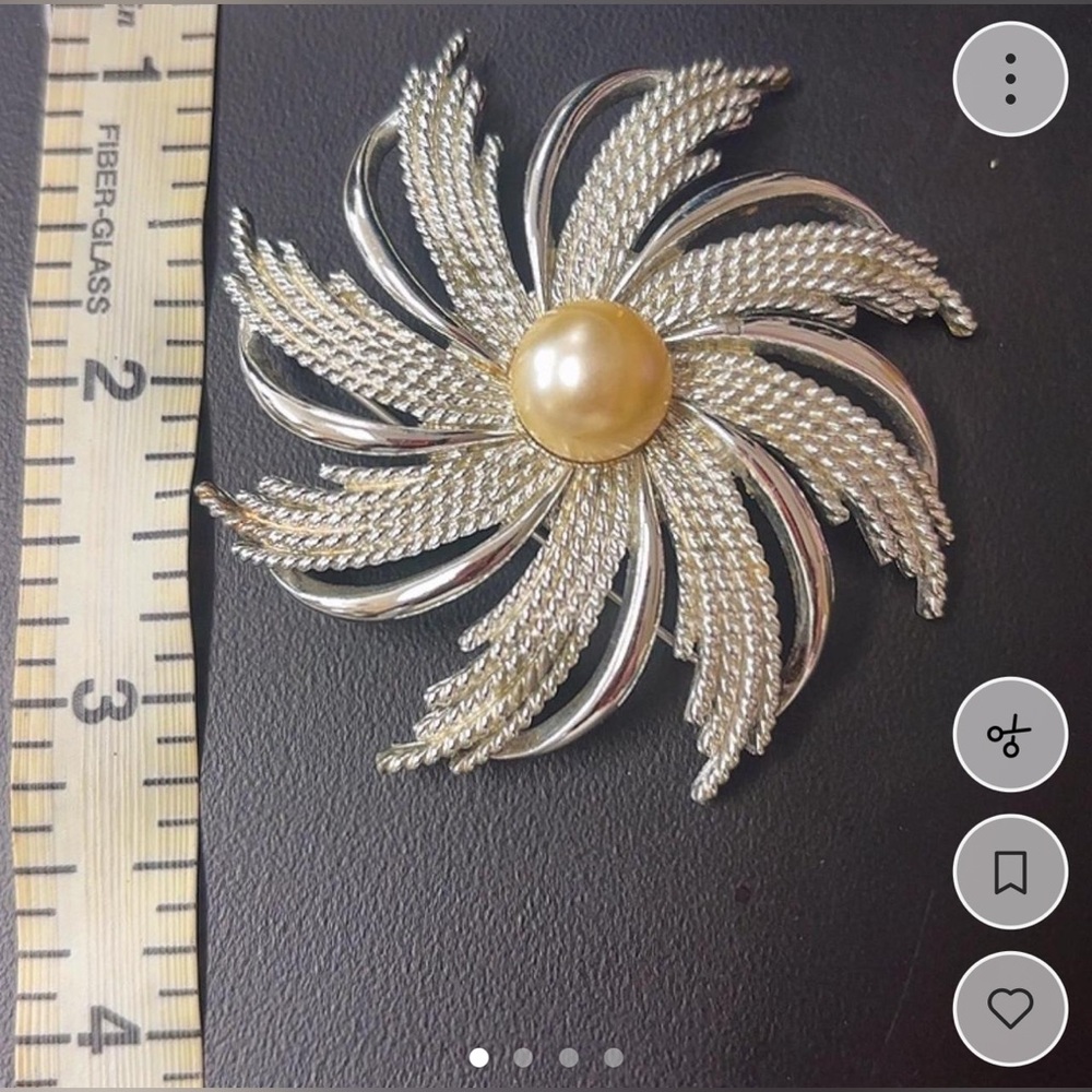 Elegant Silver and Gold Brooch